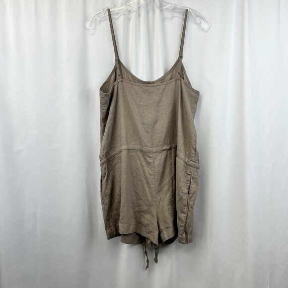 Forever 21 Womens Sleeveless Romper Tie Waist Taupe Size Medium Pockets New - Picture 6 of 9